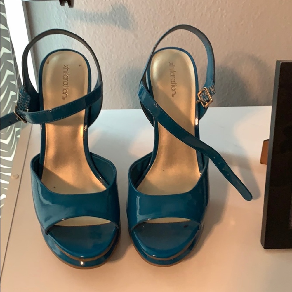 Teals with ankle strap